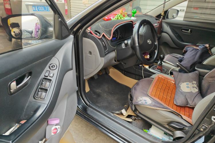 Used Hyundai Celesta 2011 1.6L Manual Comfort Edition