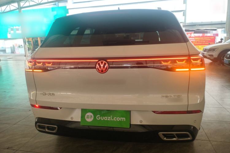 Used Volkswagen Tavendor 2024 380TSI All-Wheel Drive R-Line Cruise Edition
