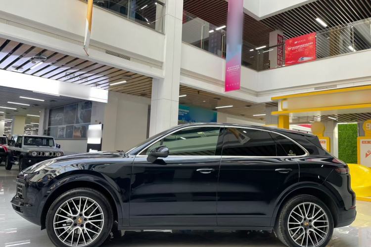 Used Porsche Cayenne 2019 Cayenne 3.0T Exterior 4