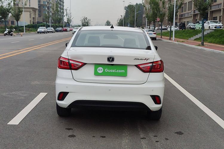 Used CHANGAN Eado DT 2019 1.6L Automatic Smart Enjoyment Model China VI Standard Exterior 3