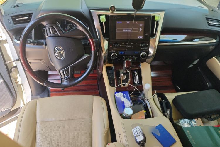 Used Toyota Alphard 2015 3.5L Luxury Edition