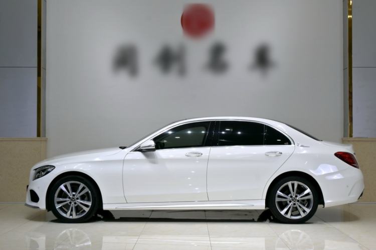 Used Mercedes-Benz C-Class 2018 C 200 L 4MATIC Sport Edition Exterior 3