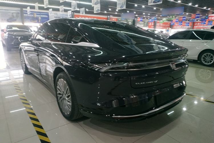 Used Buick L7 2025 Model Aivia
