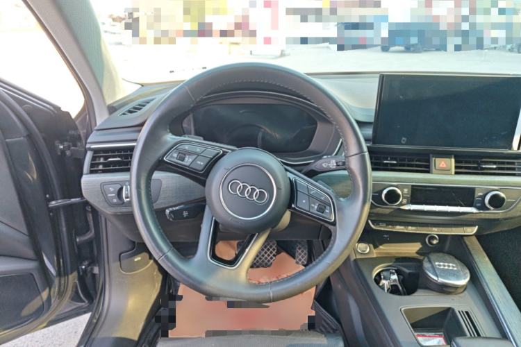 Used Audi A4L 2020 40 TFSI Fashion Dynamic Model Steering Wheel