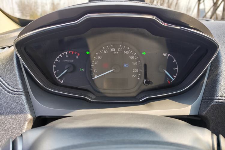 Used Ford Escort 2015 1.5L Automatic Fashion Model
