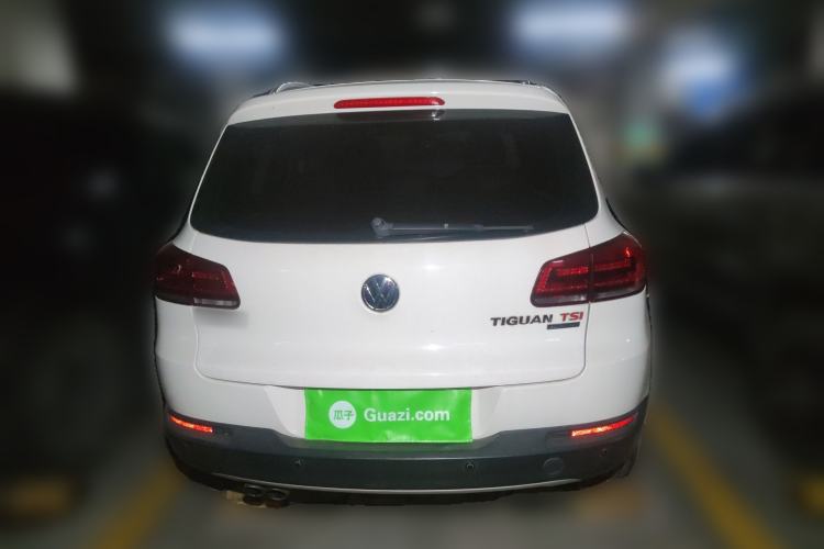 Used Volkswagen Tiguan 2015 2.0 TSI Automatic All-Wheel Drive Luxury Edition Rear