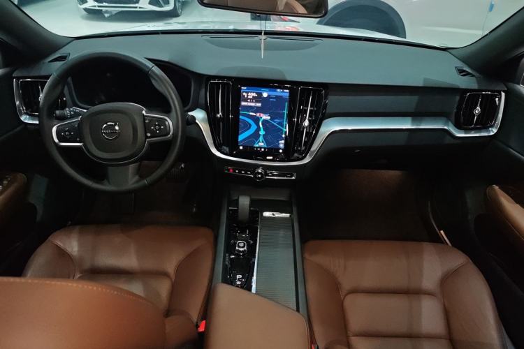 Used Volvo S60 2025 B4 Zhiyi Luxury Edition