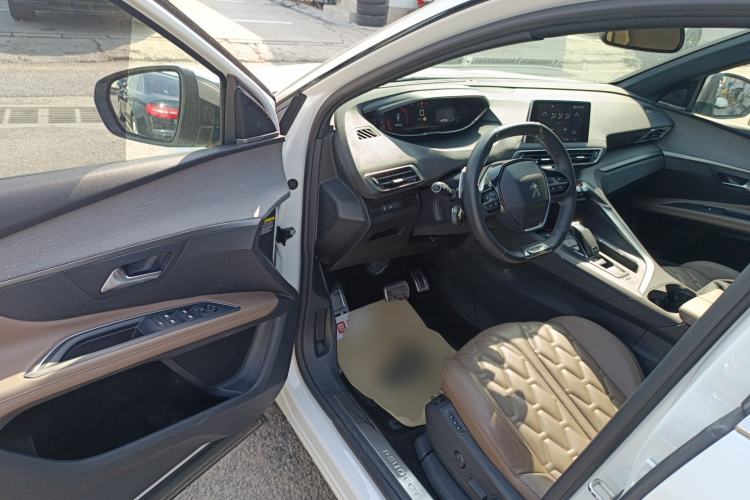 Used Peugeot 5008 2017 380THP 7-Seater Luxury GT Edition