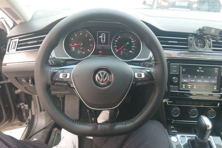 Used Volkswagen Magotan 2019 330TSI DSG Leading Model China VI Standard