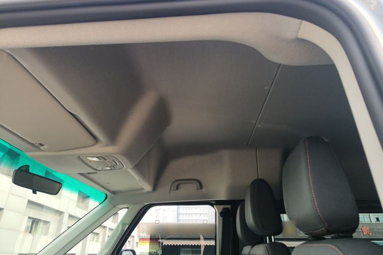 Used Farizon Super VAN 2025 Yucheng Action-Pak, Short-Axle 68kWh ZhiXin, 5-seater