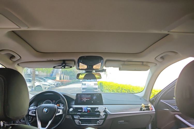 Used BMW 5 Series 2019 Facelifted 530Li Leading Edition Luxury Package
