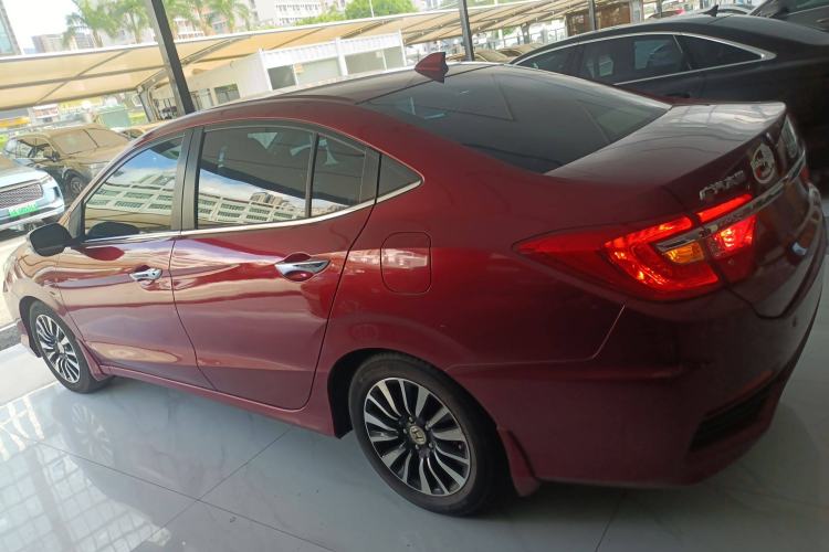 Used Honda Crider 2013 1.8L automatic luxury edition
