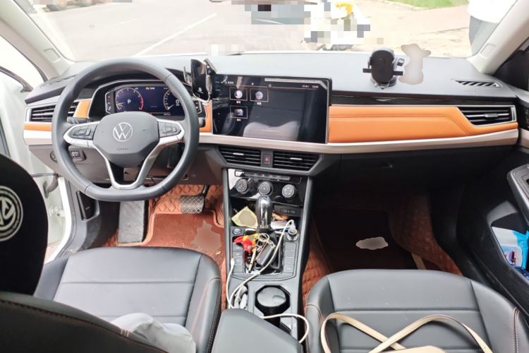 Used Volkswagen Bora 2023 200TSI DSG YueXing PRO Edition Center Console
