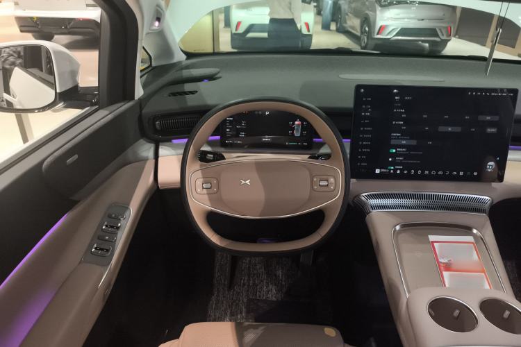 Used XPeng X9 2024 610 Long-Range Pro
