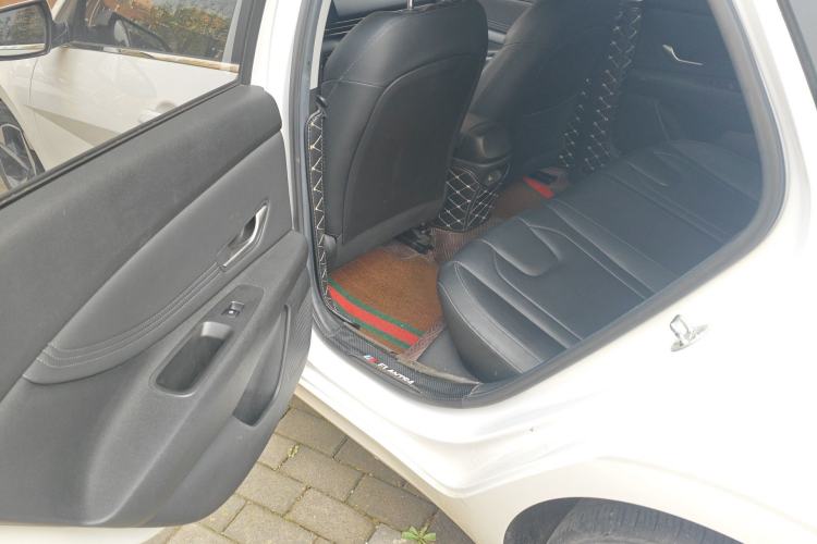 Used Hyundai Elantra 2021 1.5L CVT LUX Prestige Edition
