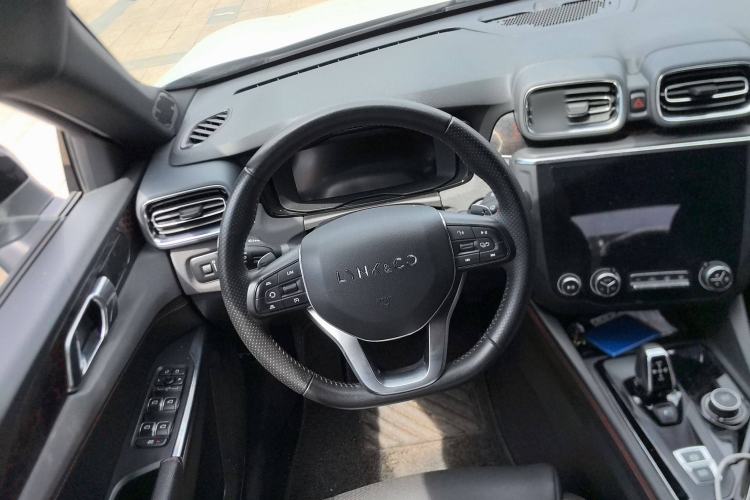 Used Lynk & Co 03 2019 2.0TD Automatic Trend Edition Steering Wheel