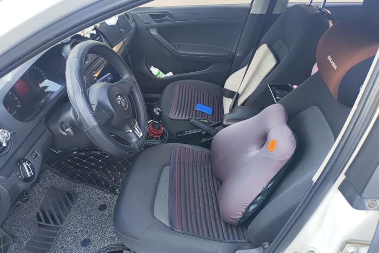 Used Volkswagen Jetta 2013 1.4L Manual Fashion Model