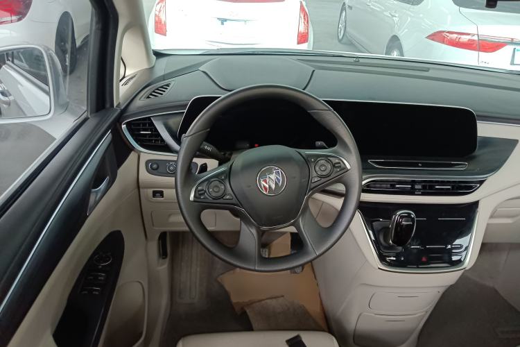 Used Buick GL8 2022 ES Landtrek 653T Comfort Edition
