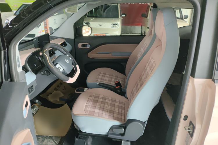 Used Chery QQ Ice Cream 2025 205km Qi Energy Version Left Front Seat