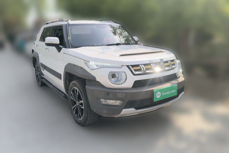 Used BAIC Off-Road BJ20 2016 1.5T CVT Luxury Model Front Right 45 Deg