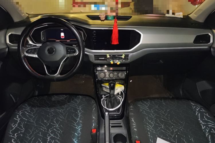 Used Volkswagen Tacqua 2021 1.5L Automatic Yue Zhi Lian Edition Center Console