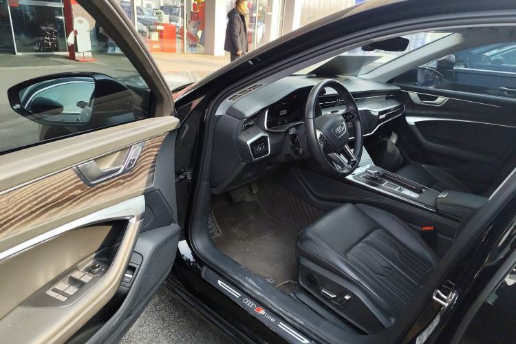 Used Audi A6L 2023 Updated 45 TFSI quattro Prestige Elegant Edition
