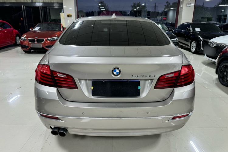 Used BMW 5 Series 2014 525Li Luxury Design Package Exterior 4