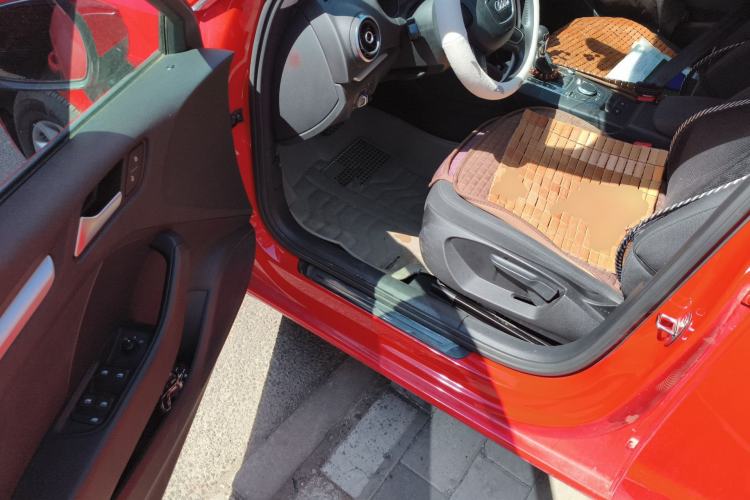 Used Audi A3 2014 Sportback 35 TFSI Automatic Ambition Edition Driver Seat