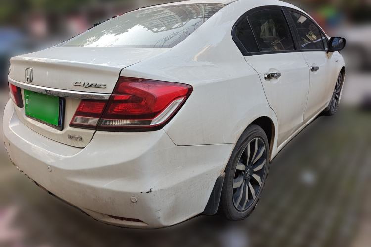 Used Honda Civic 2014 1.8L automatic luxury edition Rear Right 45 Deg