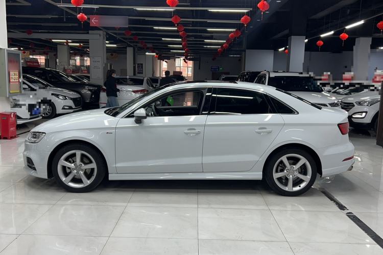 Used Audi A3 2017 Limousine 35 TFSI Fashion Model Exterior 5