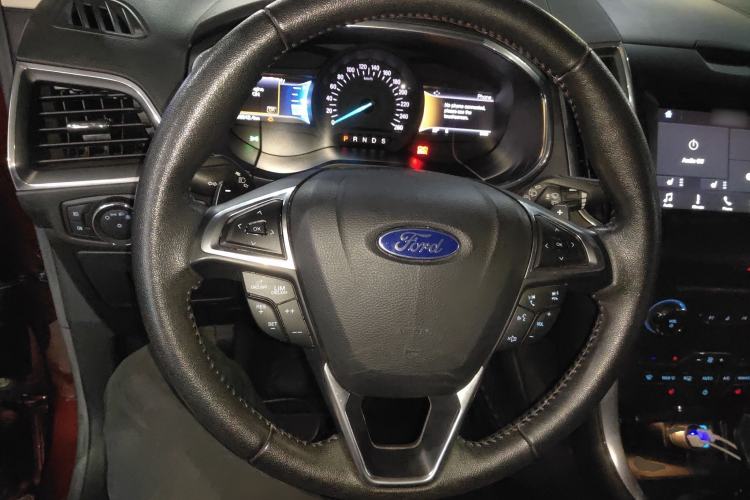 Used Ford Edge 2016 EcoBoost 245 Two-Wheel-Drive Titanium 7-Seater