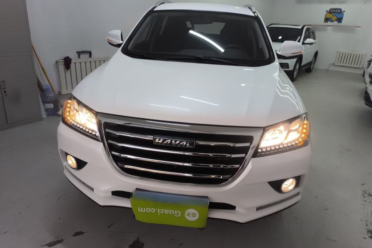 Used Haval H2 2018 Chuanxiang Edition 1.5T Manual Two-Wheel Drive Fashion Model China V Standard Front