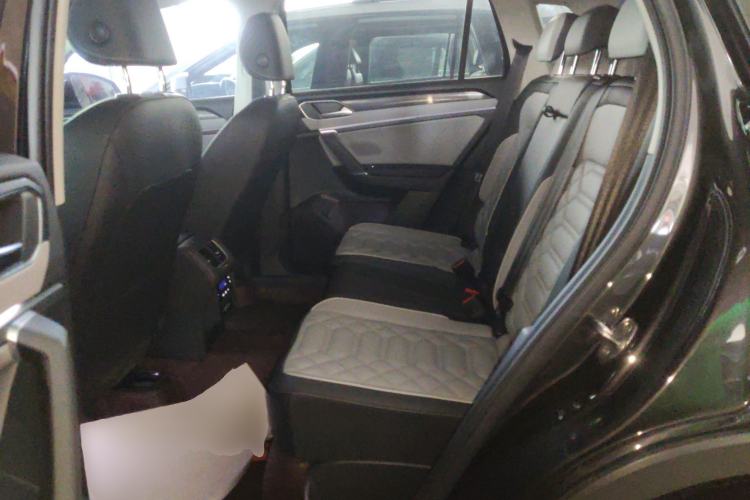 Used Volkswagen Tayron 2024 300TSI Two-Wheel-Drive Luxury Plus Advanced Version Left Rear Seat