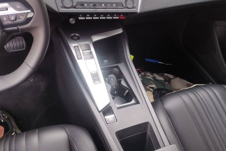 Used Peugeot 408X 2023 Gravity Edition
