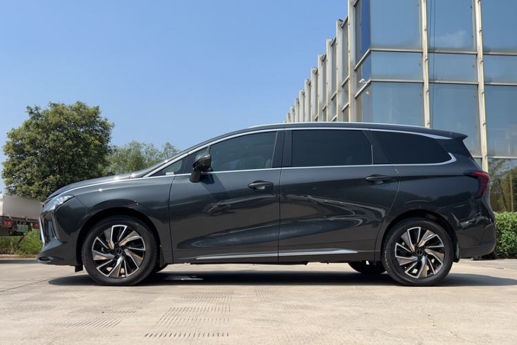 Used FORTHING Yacht 2022 1.5T DCT Chasing-the-Waves Edition
