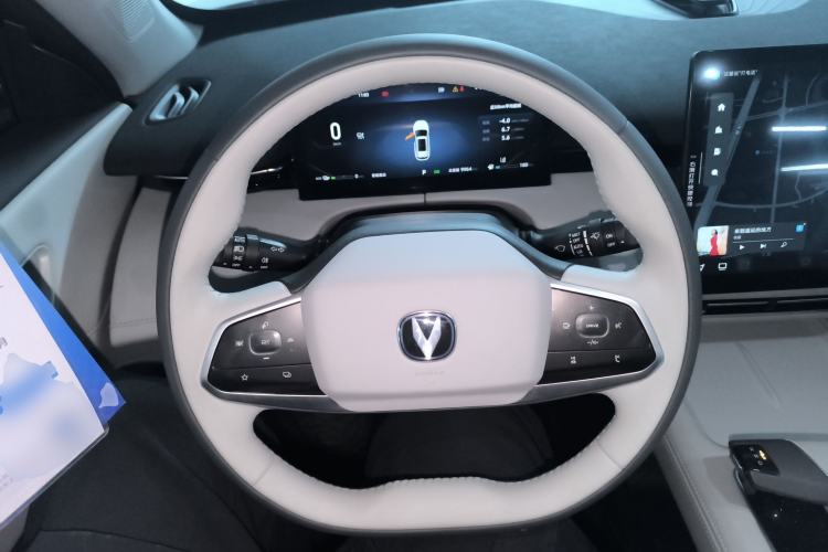 Used Changan UNI-Z New Energy 2024 Blue Whale Smart Electric iDD 125km Beyond Edition
