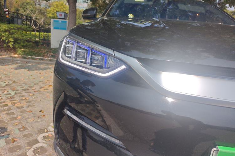 Used BYD Song PLUS New Energy 2021 EV Flagship Model Right Front Headlight