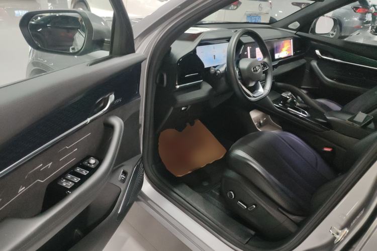 Used Geely Auto Monjaro L 2024 2.0TD High-Power Automatic Two-Wheel Drive Skyline Edition