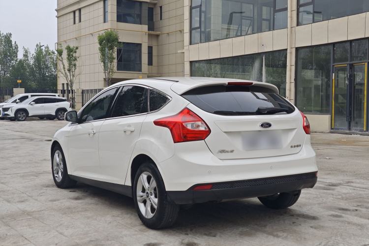 Used Ford Focus 2012 Hatchback 1.6L Manual Fashion Edition
