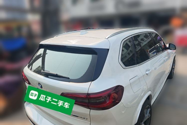 Used BMW X5 2022 xDrive 30Li Luxury M Sport Package
