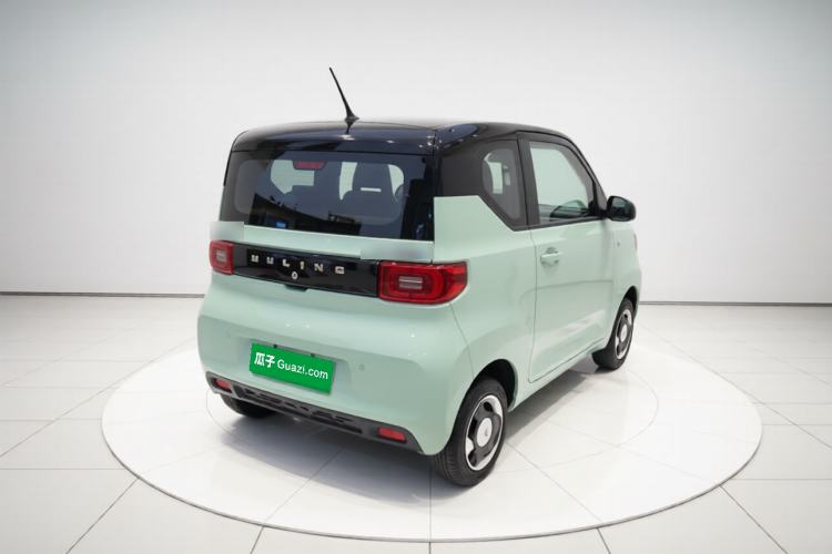 Used Wuling Hongguang MINIEV 2021 Macaron Sandwich Model 120 km Lithium Iron Phosphate Rear Right 45 Deg