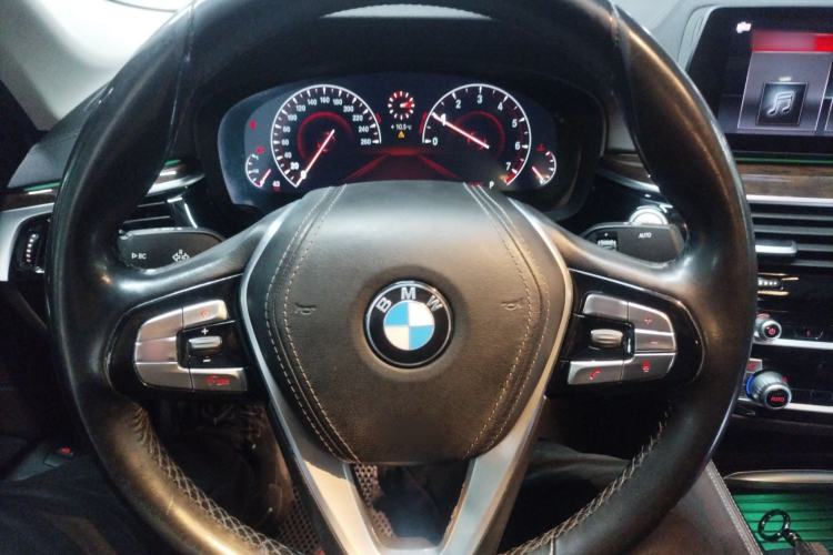 Used BMW 5 Series 2019 525Li Luxury Package