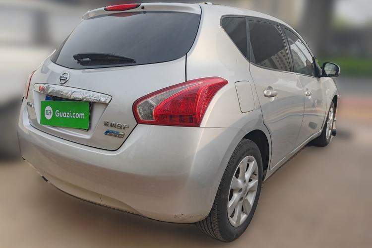 Used Nissan Tiida 2011 1.6L CVT Smart Version
