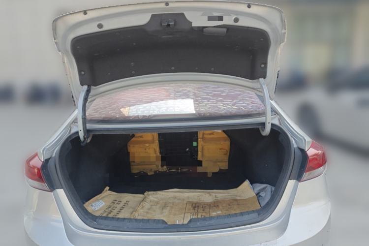 Used Hyundai Elantra (6th Generation / Lingdong) 2016 1.6L Automatic ZhiXuan · Luxury Version
