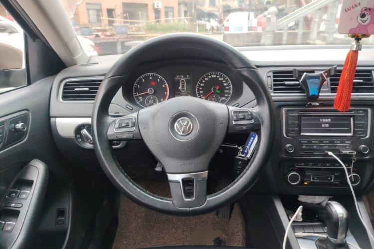 Used Volkswagen Sagitar 2014 Revised Version 1.4TSI Automatic Luxury Edition