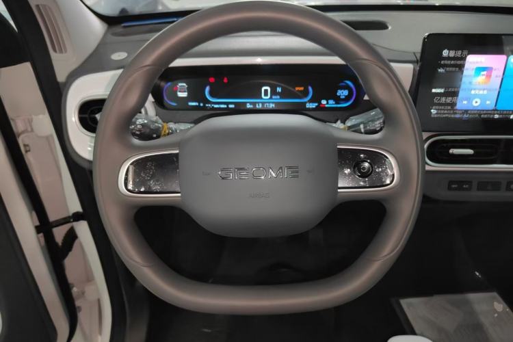 Used Geely Galaxy Panda 2025 210 km – Yuanqi Bear Steering Wheel