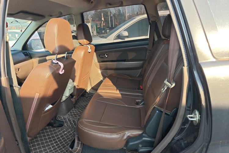 Used FAW Senya S80 2015 1.5L Automatic 7-Seater Urban Edition
