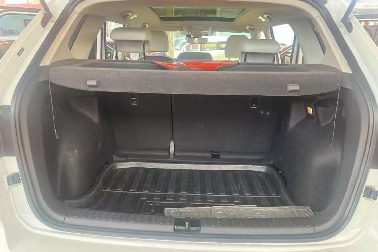 Used Volkswagen Tharu 2023 300TSI Two-Wheel-Drive Full Moon Edition