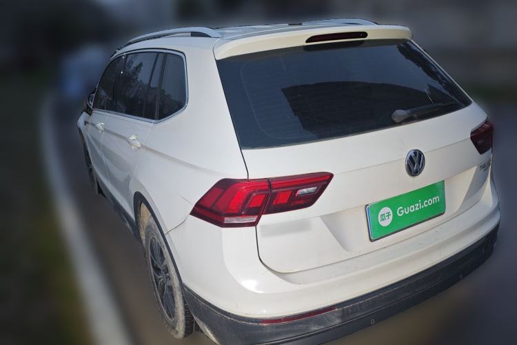 Used Volkswagen Tiguan L 2017 330TSI Automatic Two-Wheel Drive Comfort Edition Rear Left 45 Deg