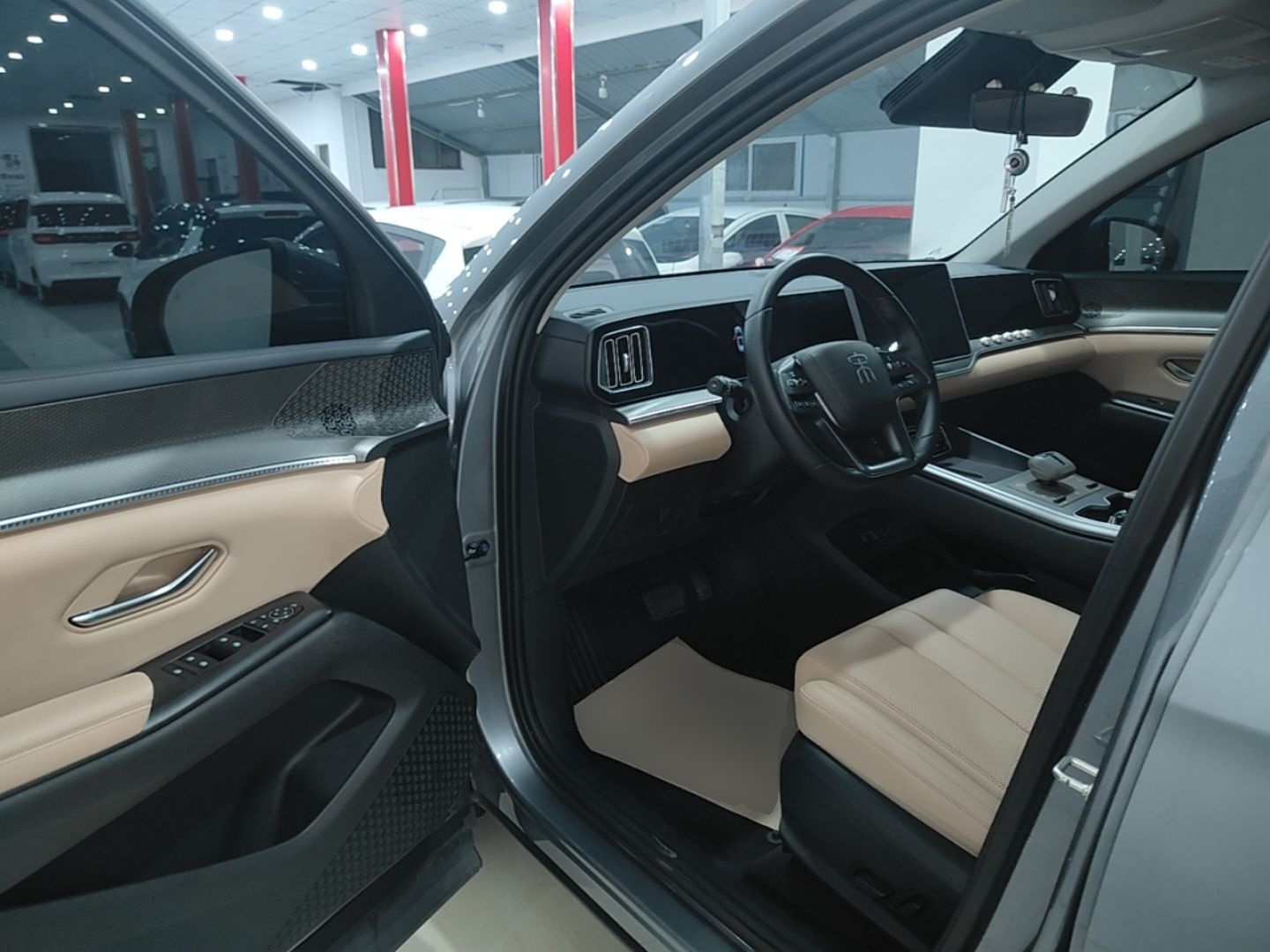 BYD Song Pro New Energy 2025 2nd Generation Intelligent Driving Version DM-i 75KM Leading Edition — снимка 18